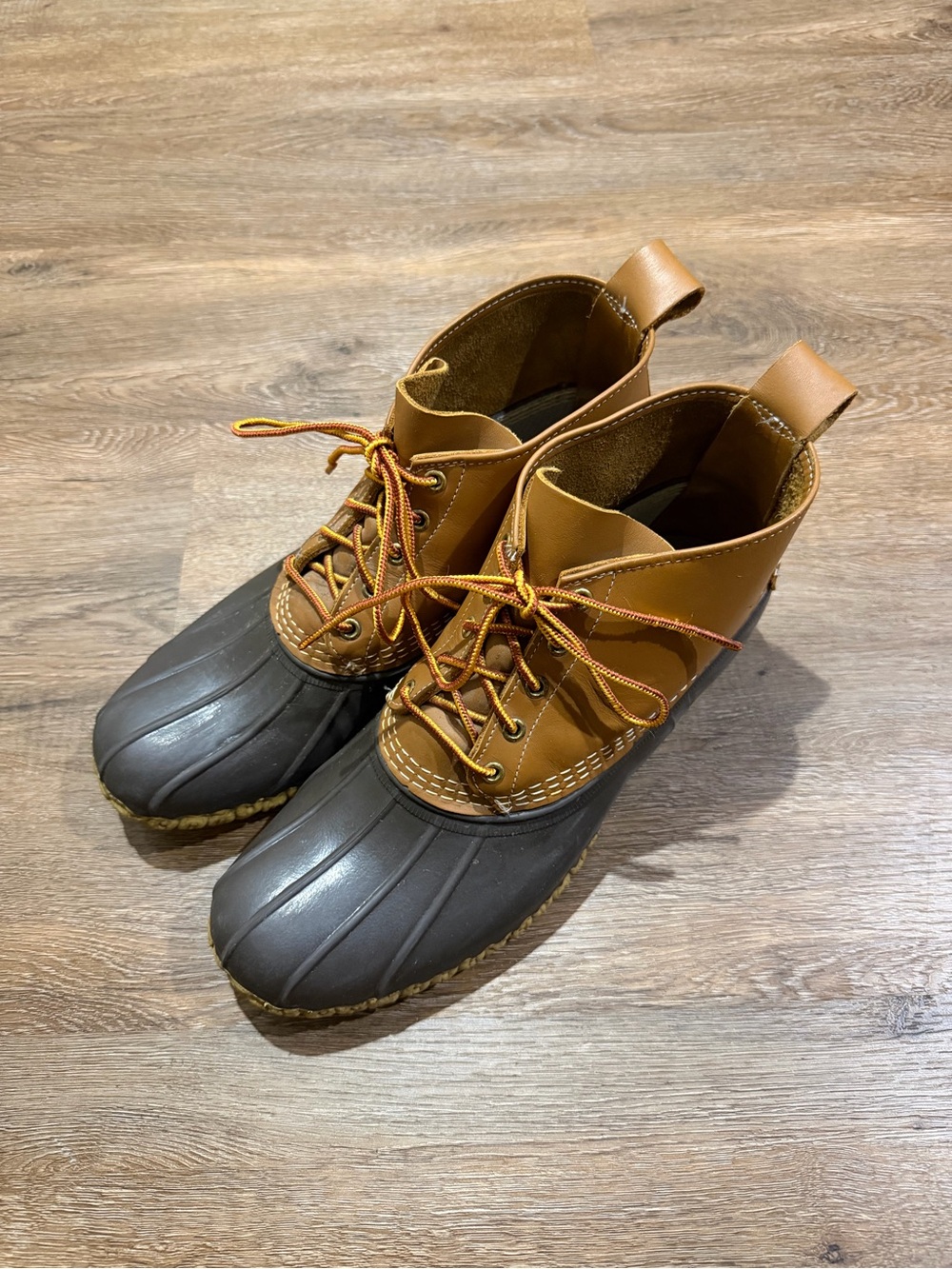 L.L. Bean Men’s Bean Boots Tan/Bean Boot Brown/Gum 6” Size 12